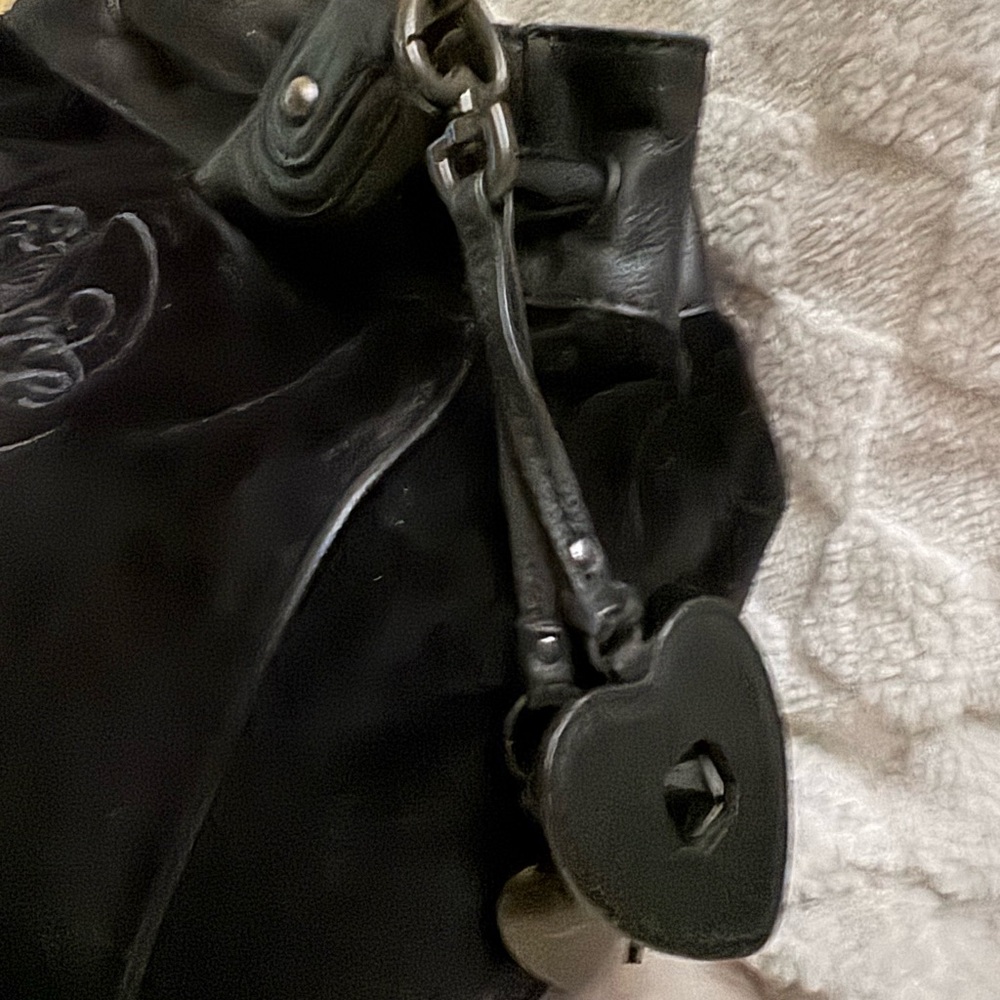 Juicy Couture Black Shoulder Bag with Crown Embroidery - Picture 2 of 9